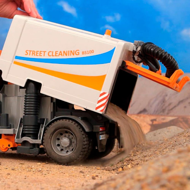 Транспорт і спецтехніка - Вантажівка Bruder MAN TGS для прибирання вулиць (03780)#6