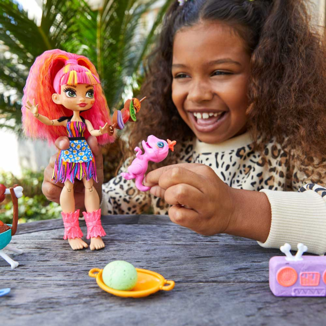 Куклы - Игровой набор Cave Club Любительница барбекю Эмберли (GNL94/GNL96)#5