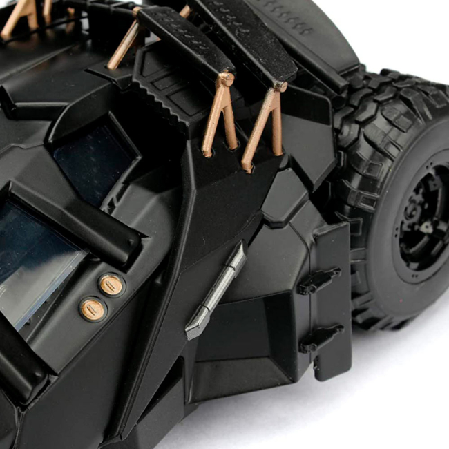 Автомодели - Автомодель Jada Бэтмобиль Темного Рыцаря с фигуркой Бэтмена 1:24 (253215005)#4