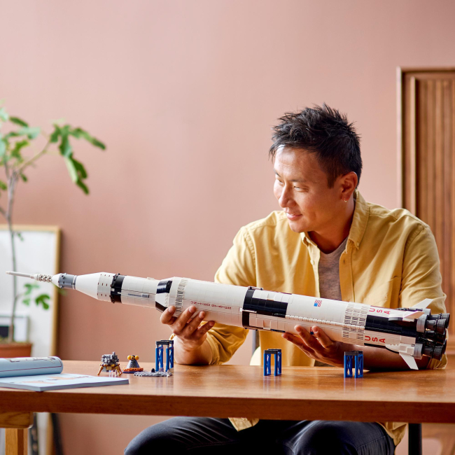 Конструкторы LEGO - Конструктор LEGO Ideas Ракетно-космическая система НАСА «Сатурн-5-Аполлон» (92176)#7