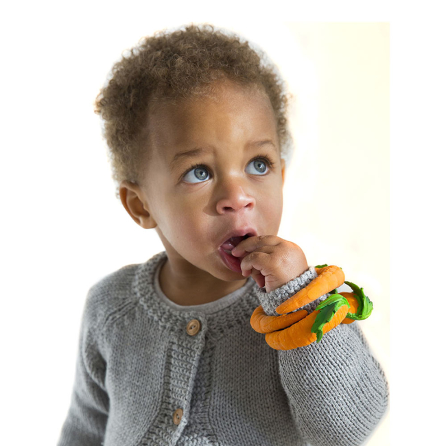 Брязкальця, прорізувачі - Іграшка-прорізувач Oli and Carol Морква Кеті (8437015928814)#4