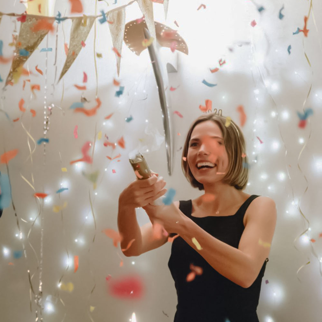 Аксесуари для свят - Хлопавка Talking tables Розкішне золото із конфеті 20 см (LUXE-CANNON)#2