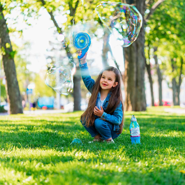 Мильні бульбашки - Набір Gazillion Bubbles генератор мильних бульбашок Гігант вентилятор і розчин 118 мл (GZ36132)#4