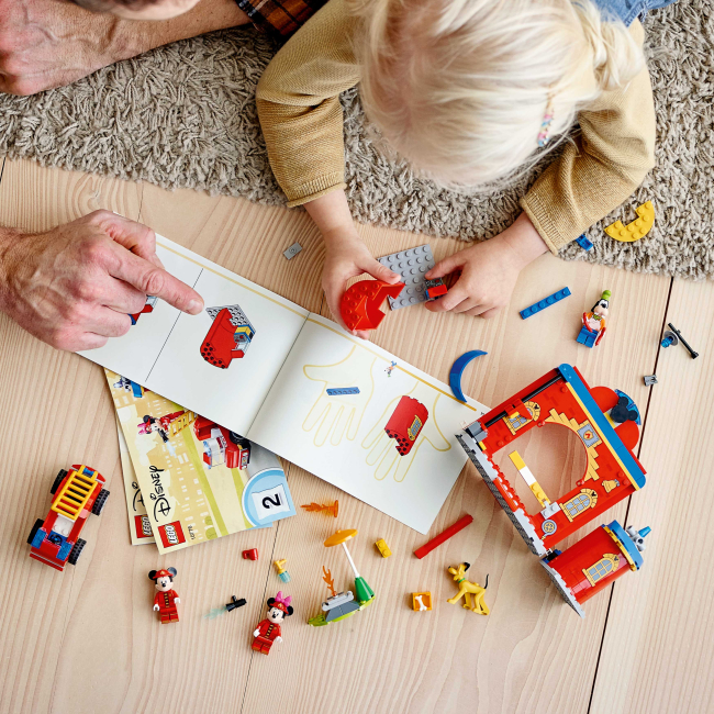 Конструктори LEGO - Конструктор LEGO ǀ Disney Mickey and Friends Пожежне депо й машина Міккі і його друзів (10776)#8
