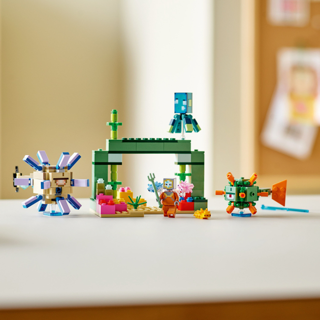 Конструктори LEGO - Конструктор LEGO Minecraft Битва Стражів (21180)#5