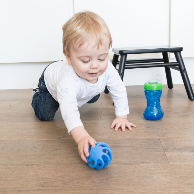 Товары по уходу - Поильник-непроливайка Nuby Easy gripper голубой (NV0406014blu)#2