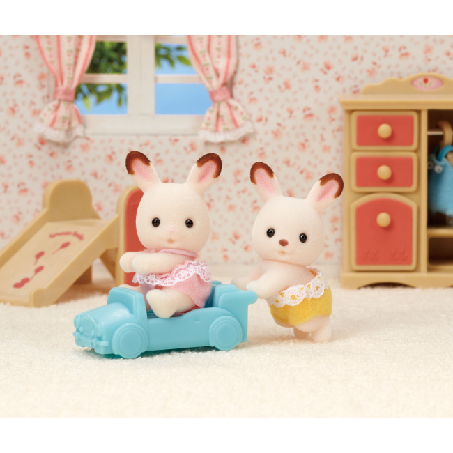 Фигурки животных - Игровой набор Sylvanian Families Шоколадные Кролики-близняшки (5420)#3