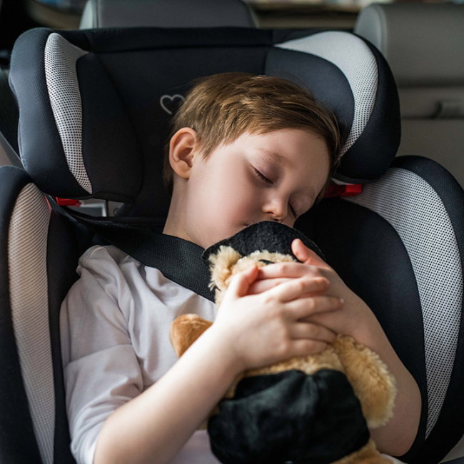 Автокрісла й аксесуари - Автокрісло дитяче MoMi Quick Fix dots 15-36 кг (FOSA00013)#7