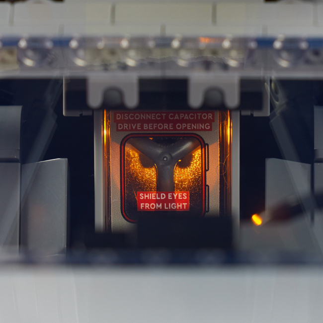 Конструкторы LEGO - Конструктор LEGO Icons Машина времени из фильма «Назад в будущее» (10300)#4