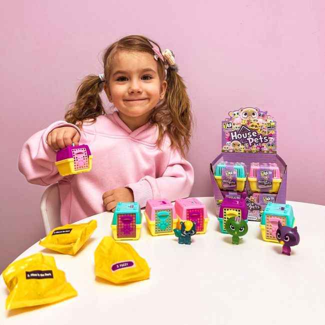 Фигурки животных - Коллекционная фигурка-сюрприз House Pets Мой любимец с переноской (1065)#5