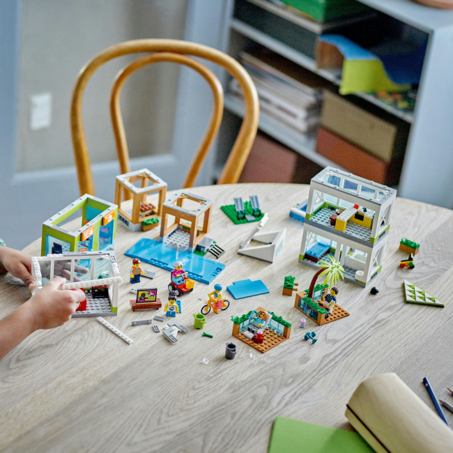 Конструктори LEGO - Конструктор LEGO City Багатоквартирний будинок (60365)#4