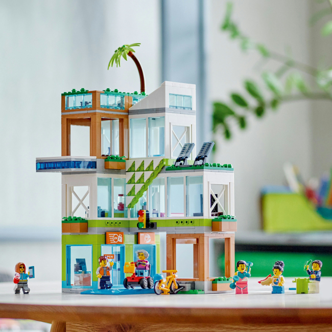 Конструктори LEGO - Конструктор LEGO City Багатоквартирний будинок (60365)#6