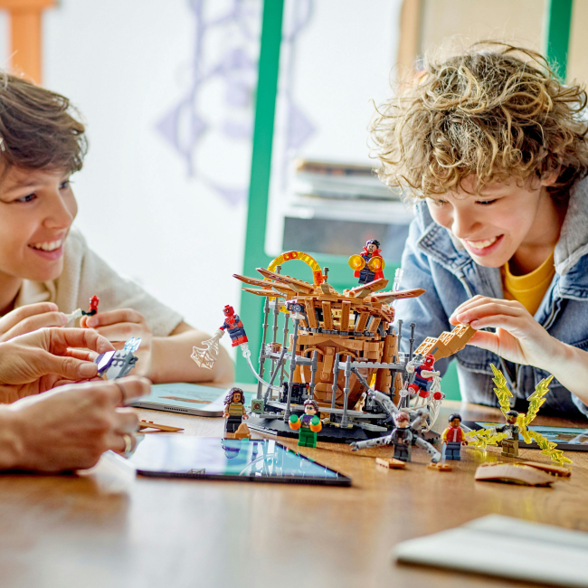 Конструктори LEGO - Конструктор LEGO Marvel Вирішальний бій Людини-Павука (76261)#7