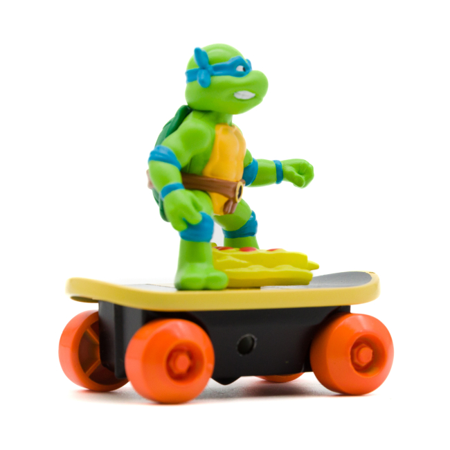 Фігурки персонажів - Ігрова фігурка TMNT Funrise Скейтбордист з лаунчером Леонардо (71040)#3