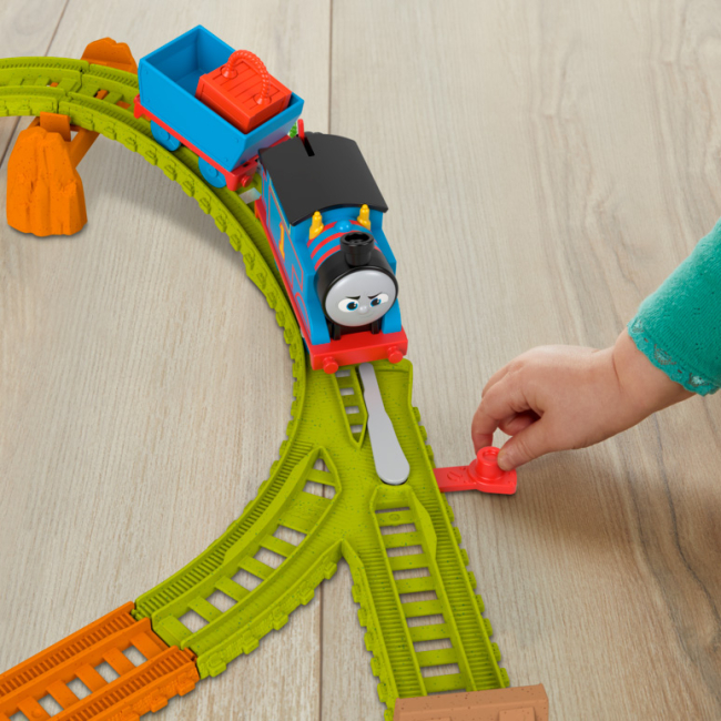 Железные дороги и поезда - Игровой набор Thomas and Friends Motorized Незабываемые приключения на острове Tomas Wobble trak (HGY78/HPN56)#7