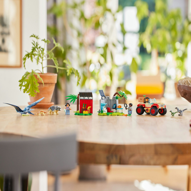 Конструктори LEGO - Конструктор LEGO Jurassic World Центр порятунку малюків динозаврів (76963)#4