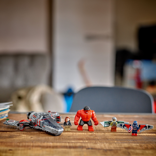 Конструктори LEGO - Конструктор LEGO Marvel Капітан Америка проти Червоного Халка (76292)#6