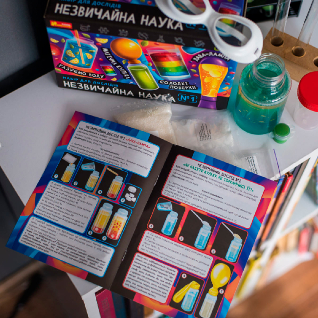 Наукові ігри, фокуси та досліди - Набір для дослідів Ranok Creative Незвичайна наука 1 (10114155У)#4