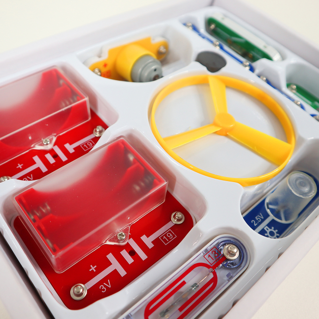 Наукові ігри, фокуси та досліди - Електронний конструктор Doka Перші кроки в електроніці А 15 схем (D70709)#5