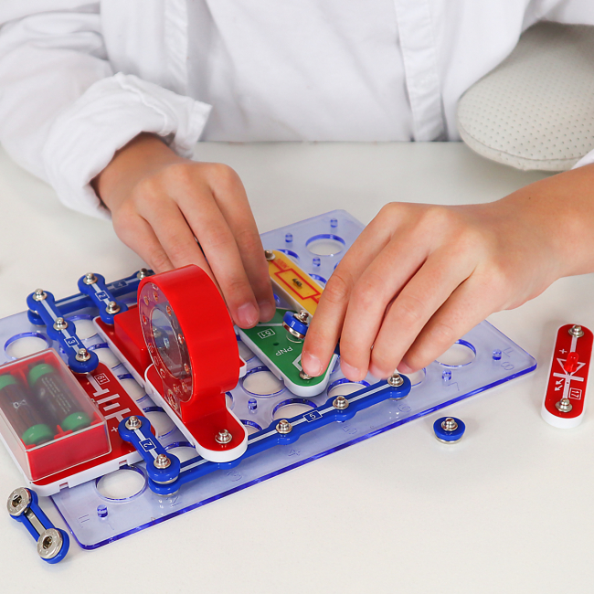 Наукові ігри, фокуси та досліди - Електронний конструктор Doka Перші кроки в електроніці В 15 схем (D70710)#3