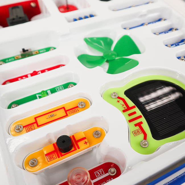 Наукові ігри, фокуси та досліди - Електронний конструктор Doka Альтернативна енергія 50 схем (D70711)#6