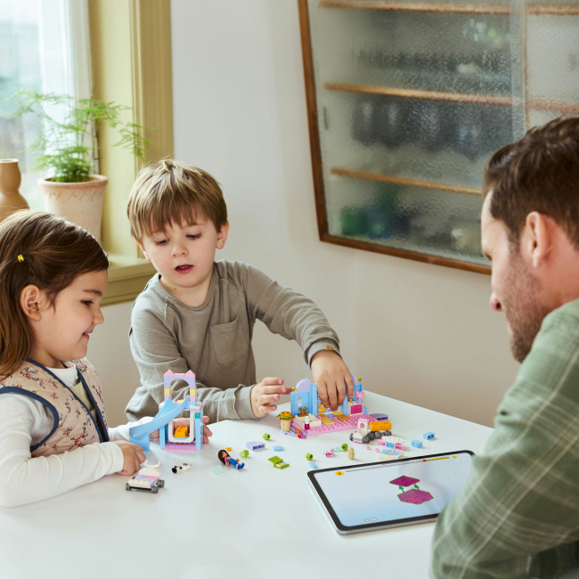 Конструктори LEGO - Конструктор LEGO Gabby's Dollhouse Міні-кото-ясла Ґаббі (10796)#5