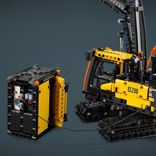 Конструкторы LEGO - Конструктор LEGO Technic Грузовик Volvo FMX и Электрический экскаватор EC230 (42175)#4