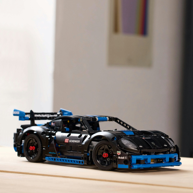 Конструктори LEGO - Конструктор LEGO Technic Автомобіль для перегонів Porsche GT4 e-Performance (42176)#6