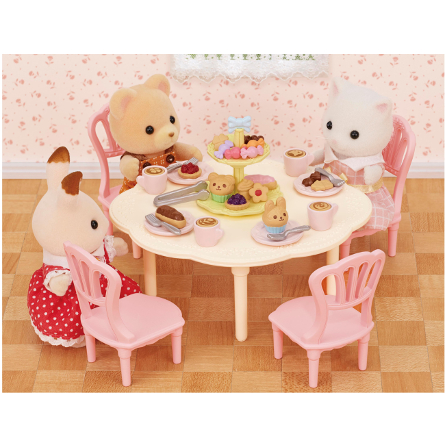 Аксесуари для фігурок - Ігровий набір Sylvanian Families Стіл зі стільцями та набором для солодкої вечірки (5742)#7