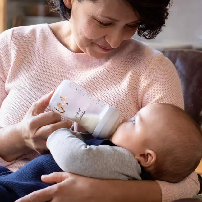 Товары по уходу - Бутылочка для кормления Avent Natural Природный поток Жираф (SCY903/66)#4