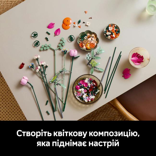 Конструкторы LEGO - Конструктор LEGO Botanicals Красивый букет розовых цветов (10342)#9