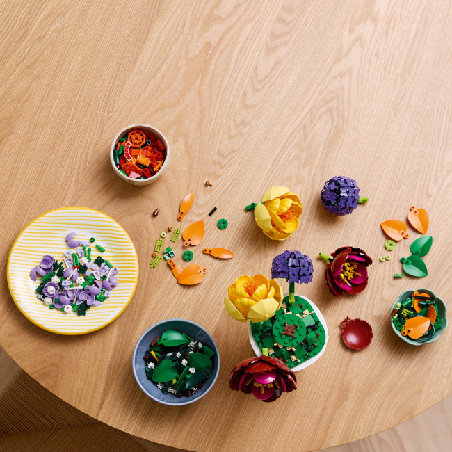Конструкторы LEGO - Конструктор LEGO Botanicals Цветочная композиция (10345)#9