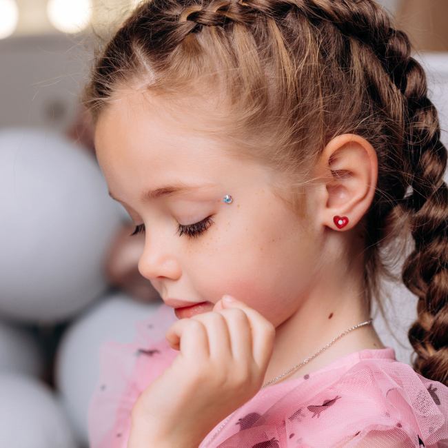 Ювелірні прикраси - Сережки UmaUmi Серденько з червоною емаллю та фіанітами (2210000018891)#2