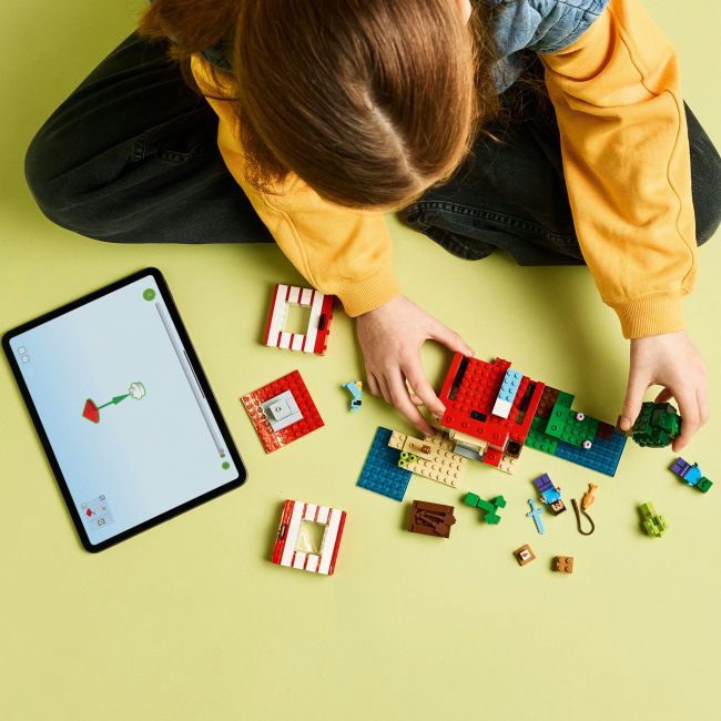 Конструкторы LEGO - Конструктор LEGO Minecraft Дом из взрывчатки в джунглях (21275)#4