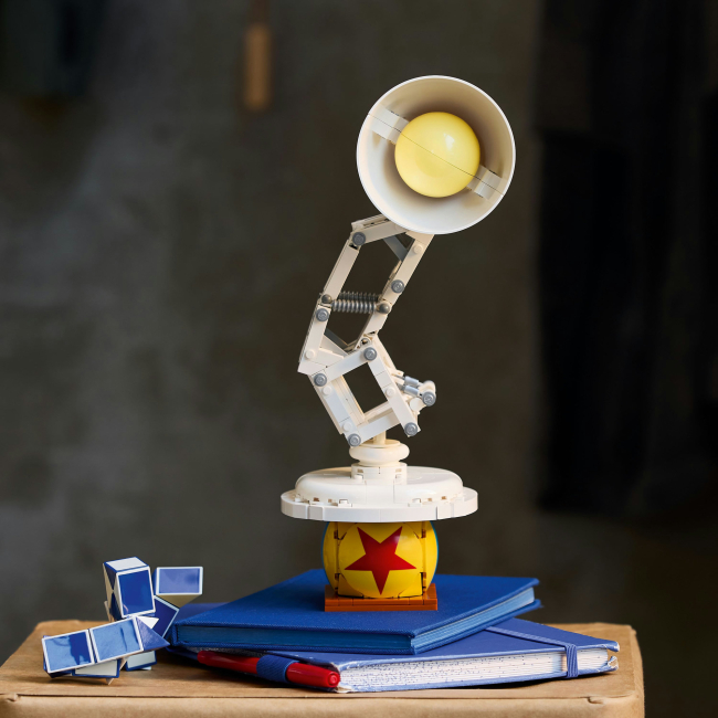 Конструктори LEGO - Конструктор LEGO Ideas Disney Pixar Luxo Jr. (21357)#9