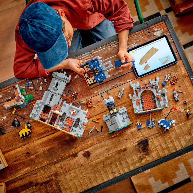 Конструкторы LEGO - Конструктор LEGO Creator Средневековый замок с рыцарем на коне (31168)#4