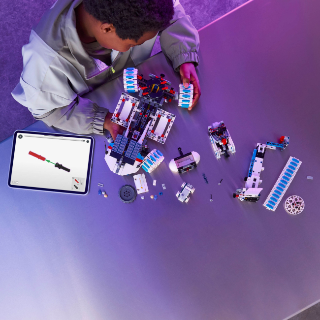 Конструкторы LEGO - Конструктор LEGO Technic Луноход Lunar Outpost. Космический корабль (42211)#4