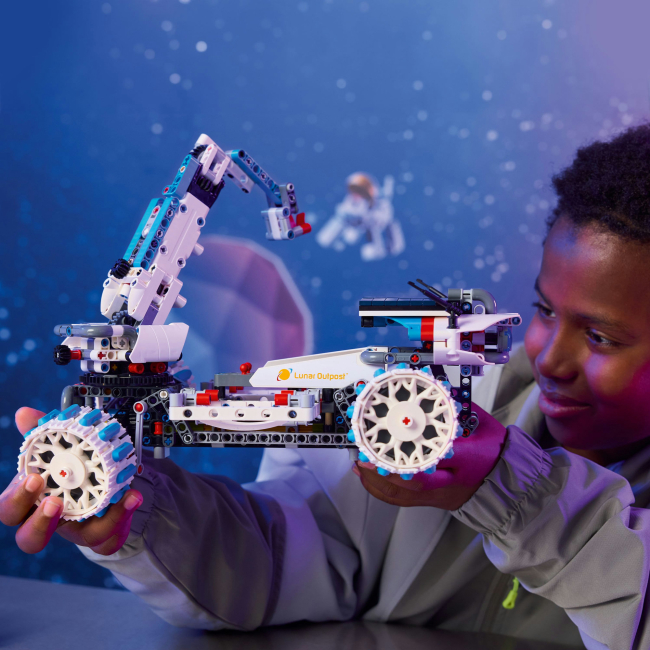 Конструкторы LEGO - Конструктор LEGO Technic Луноход Lunar Outpost. Космический корабль (42211)#7