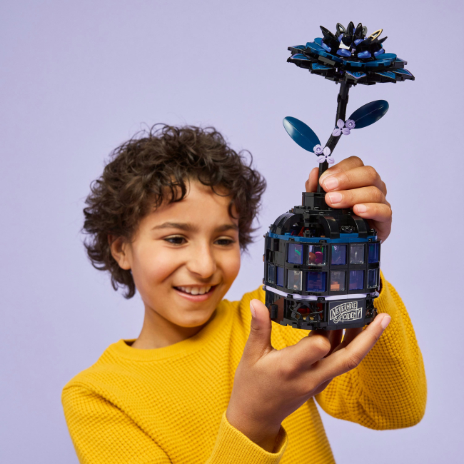 Конструкторы LEGO - Конструктор LEGO Wednesday Цветок черной георгины (76784)#9