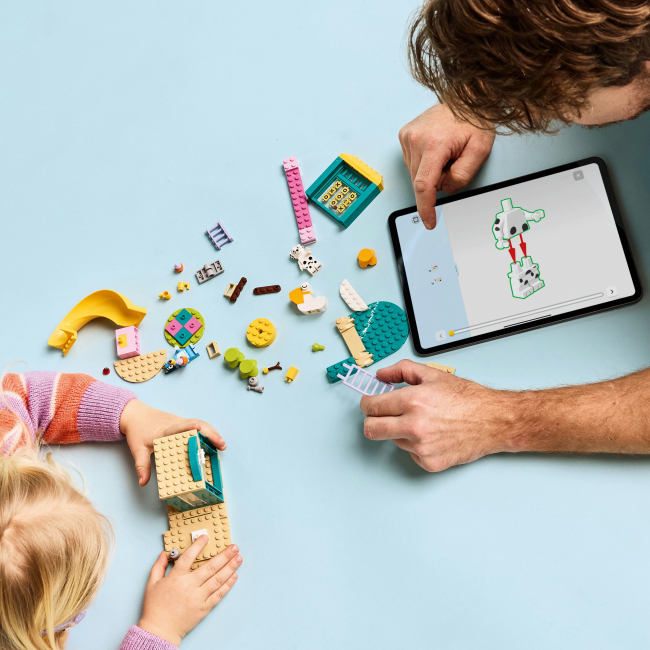 Конструкторы LEGO - Конструктор LEGO Bluey Веселье с Блуи и Хлоей на игровой площадке (11201)#4