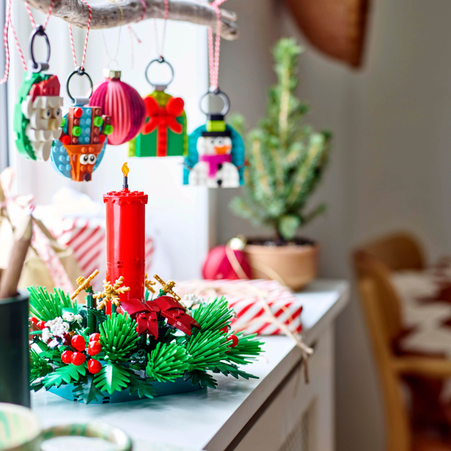 Конструктори LEGO - Конструктор LEGO Iconic Декор для різдвяного столу (40743)#5