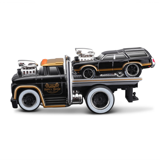 Транспорт и спецтехника - Игровой набор Maisto Muscle machines Трейлер-транспортер и машинка 1966 Chevrolet C60 Flatbed и 1970 Oldsmobile Vista Causea (11532/6)#2