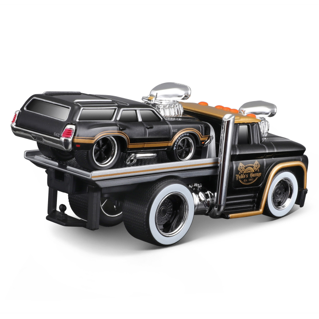 Транспорт и спецтехника - Игровой набор Maisto Muscle machines Трейлер-транспортер и машинка 1966 Chevrolet C60 Flatbed и 1970 Oldsmobile Vista Causea (11532/6)#3