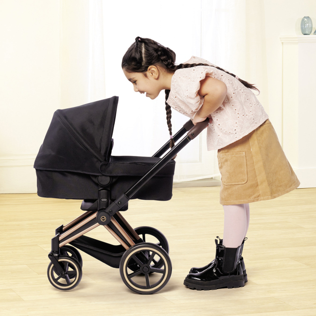 Транспорт і улюбленці - Коляска для ляльки Corolle Cybex Priam 3 в 1 (9000141870)#9