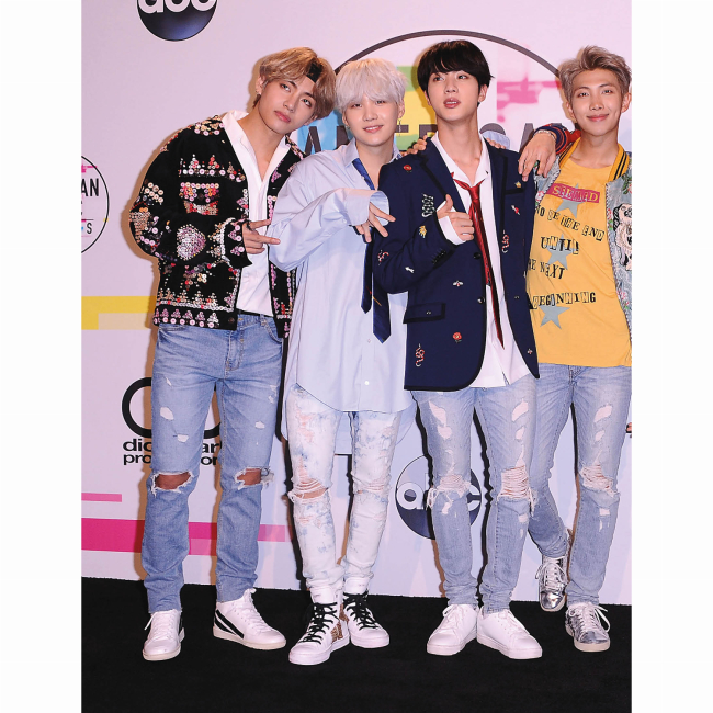 Подростковая литература (14+ лет) - Книжка «BTS: Королі K-POP» Елен Браун (9786177853502)#2