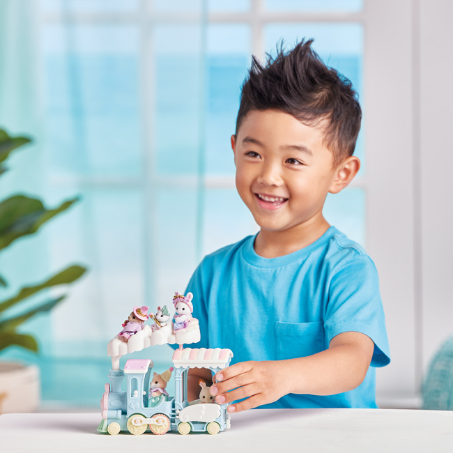 Фигурки животных - Игровой набор Sylvanian Families Радужный поезд с лисичкой (5702)#8