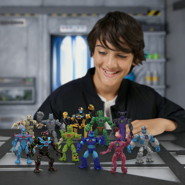 Фигурки персонажей - Фигурка-сюрприз MrBeast Lab Гиперслияние (124628)#6