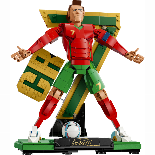 Конструкторы LEGO - Конструктор LEGO Editions Cristiano Ronaldo – Soccer Legend (43016)#2