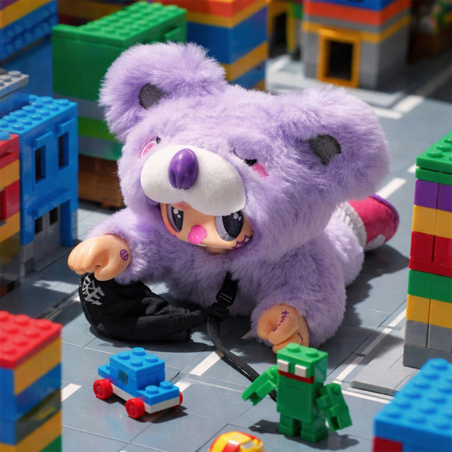 Персонажі мультфільмів - ​М'яка іграшка-сюрприз Pop Top Rebel Bear Find A Bag Кул бой (CSRB005)#8