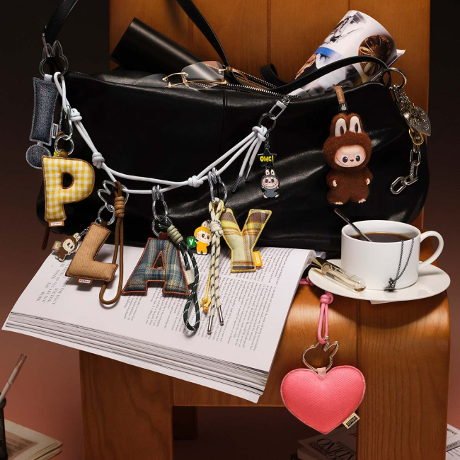 Брелоки - Коллекционный брелок-сюрприз Pop Mart Monsters Pin for Love Letter N-Z (MPFL-01)#5